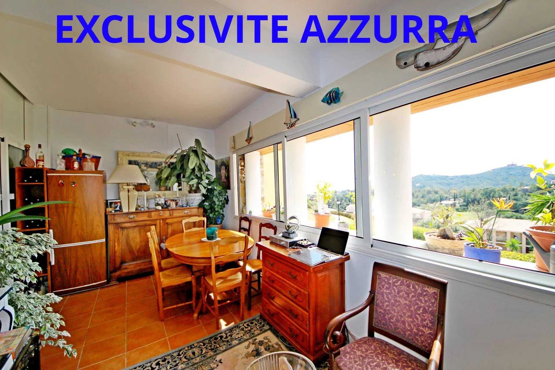 Condominium in Een homo, Provence-Alpes-Côte d'Azur 12117222