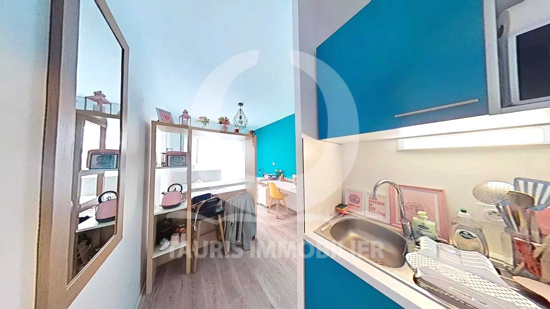 公寓 在 馬賽, 普羅旺斯-阿爾卑斯-藍色海岸 12117242