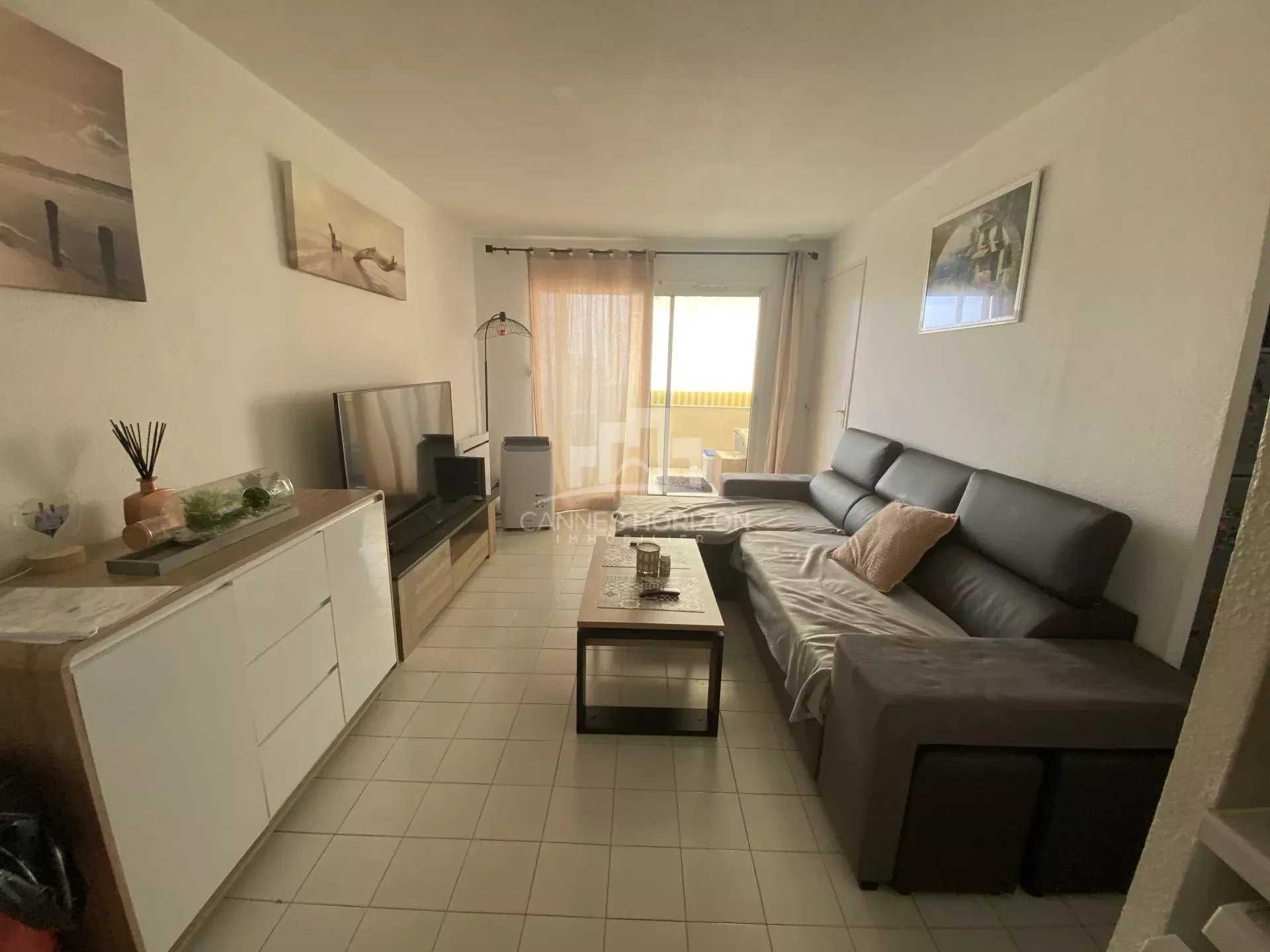 公寓 在 戛纳, 普罗旺斯-阿尔卑斯-蓝色海岸 12117259