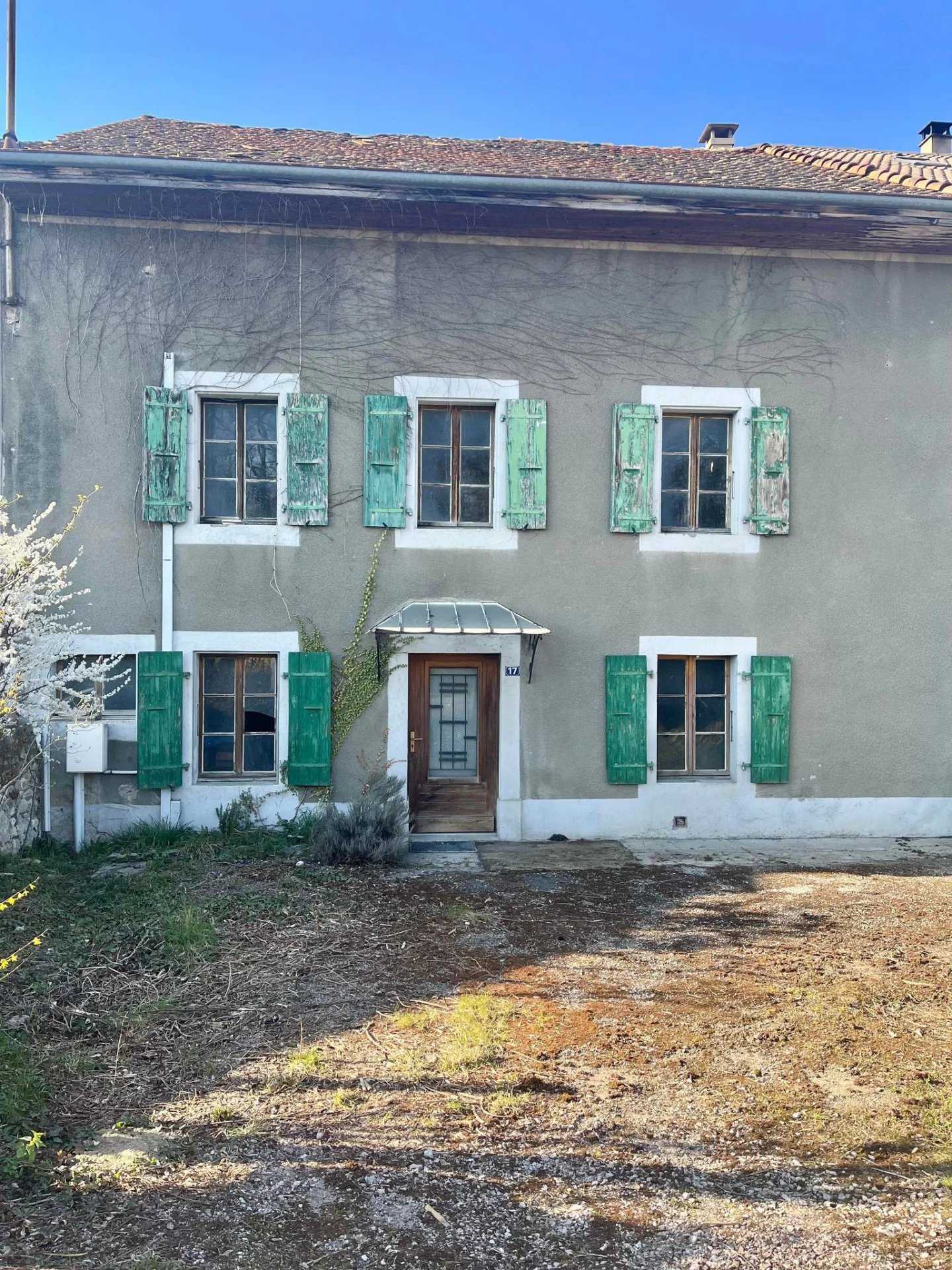 casa en Douvaine, Auvergne-Rhone-Alpes 12117296