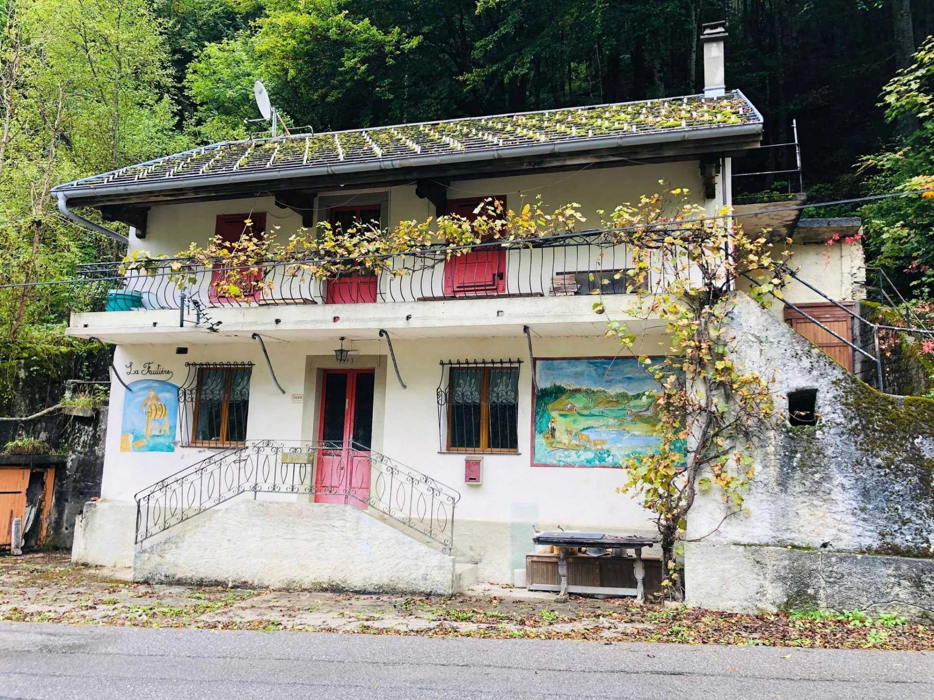 Будинок в Taninges, Овернь-Рона-Альпи 12117303
