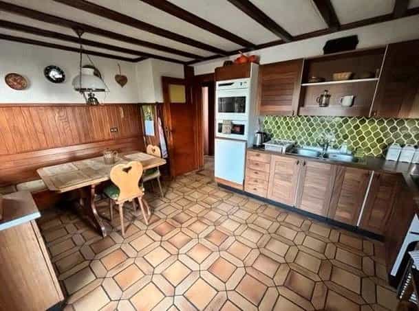 House in Prevessin, Auvergne-Rhone-Alpes 12117309