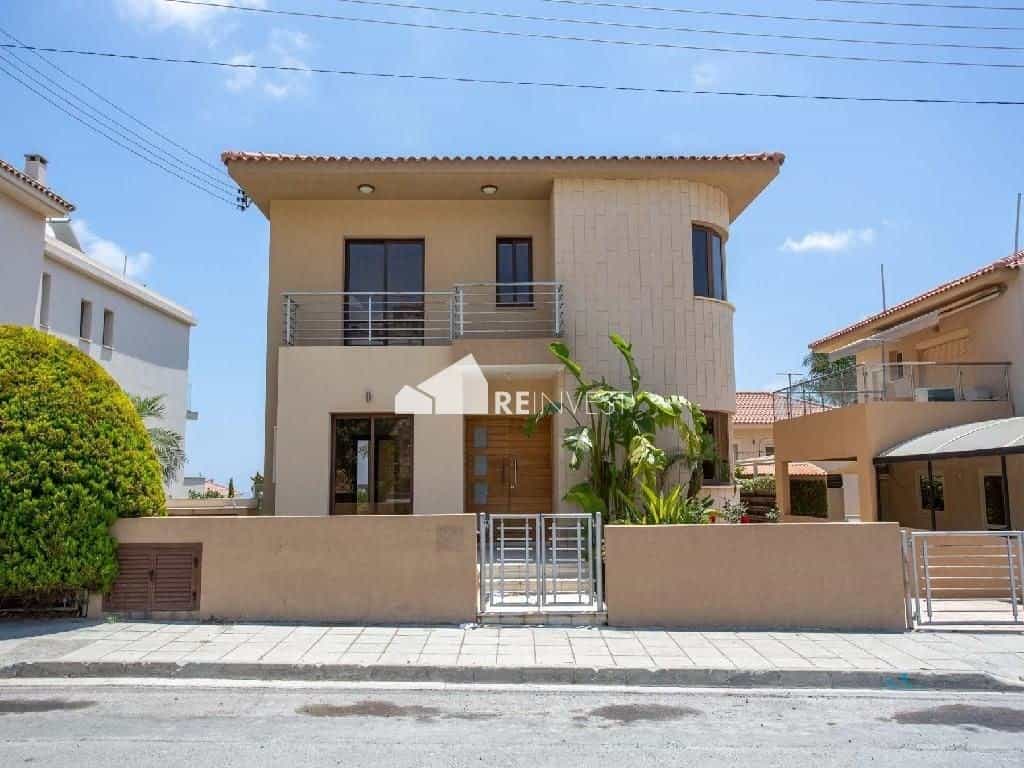 Huis in Agios Athanasios, Lemesos 12117560
