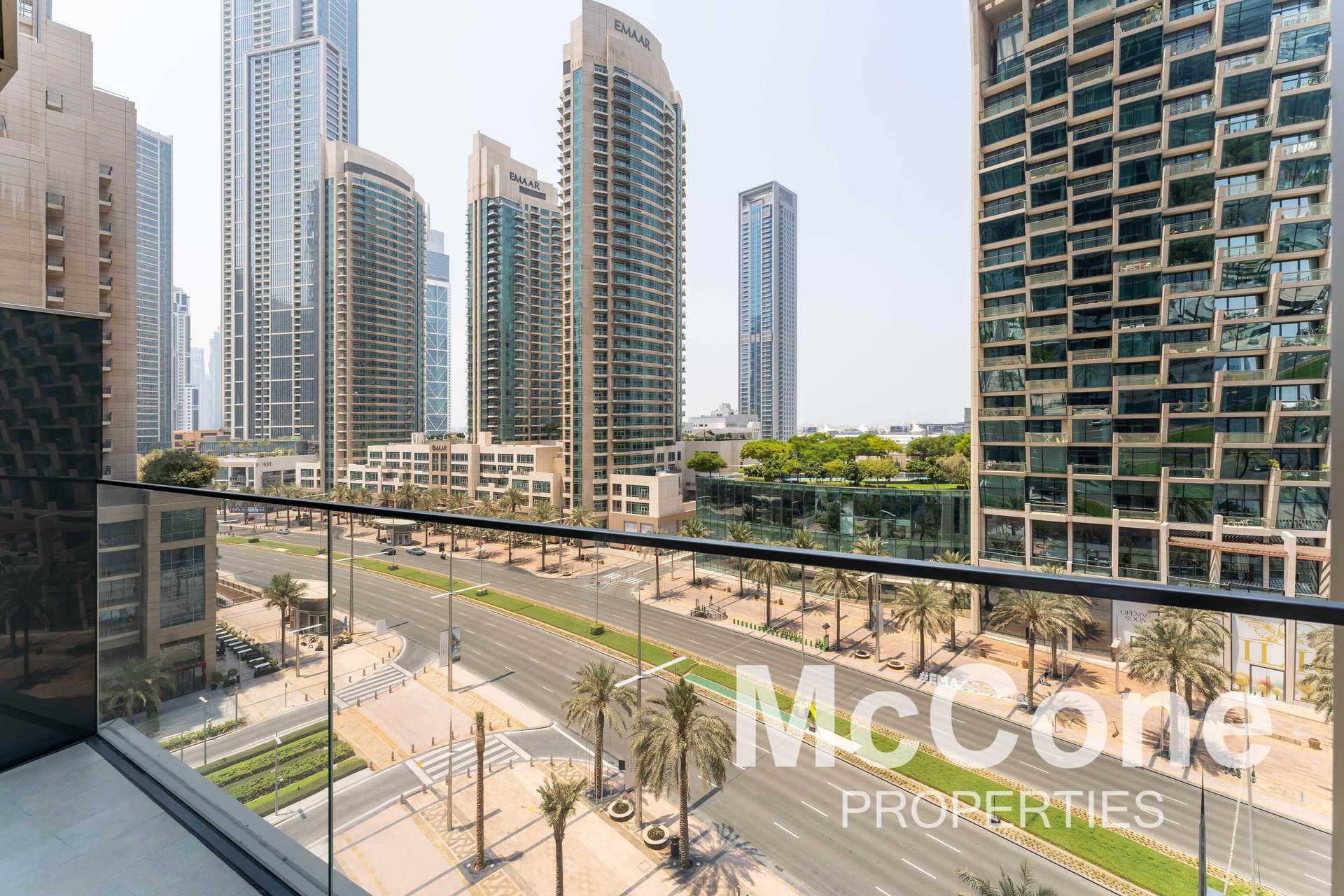 Condominium in Dubai, Dubayy 12117636