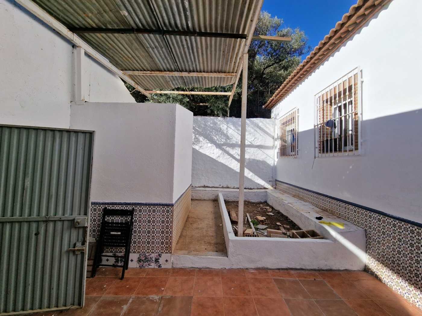 Будинок в Alcaucín, Andalusia 12118132