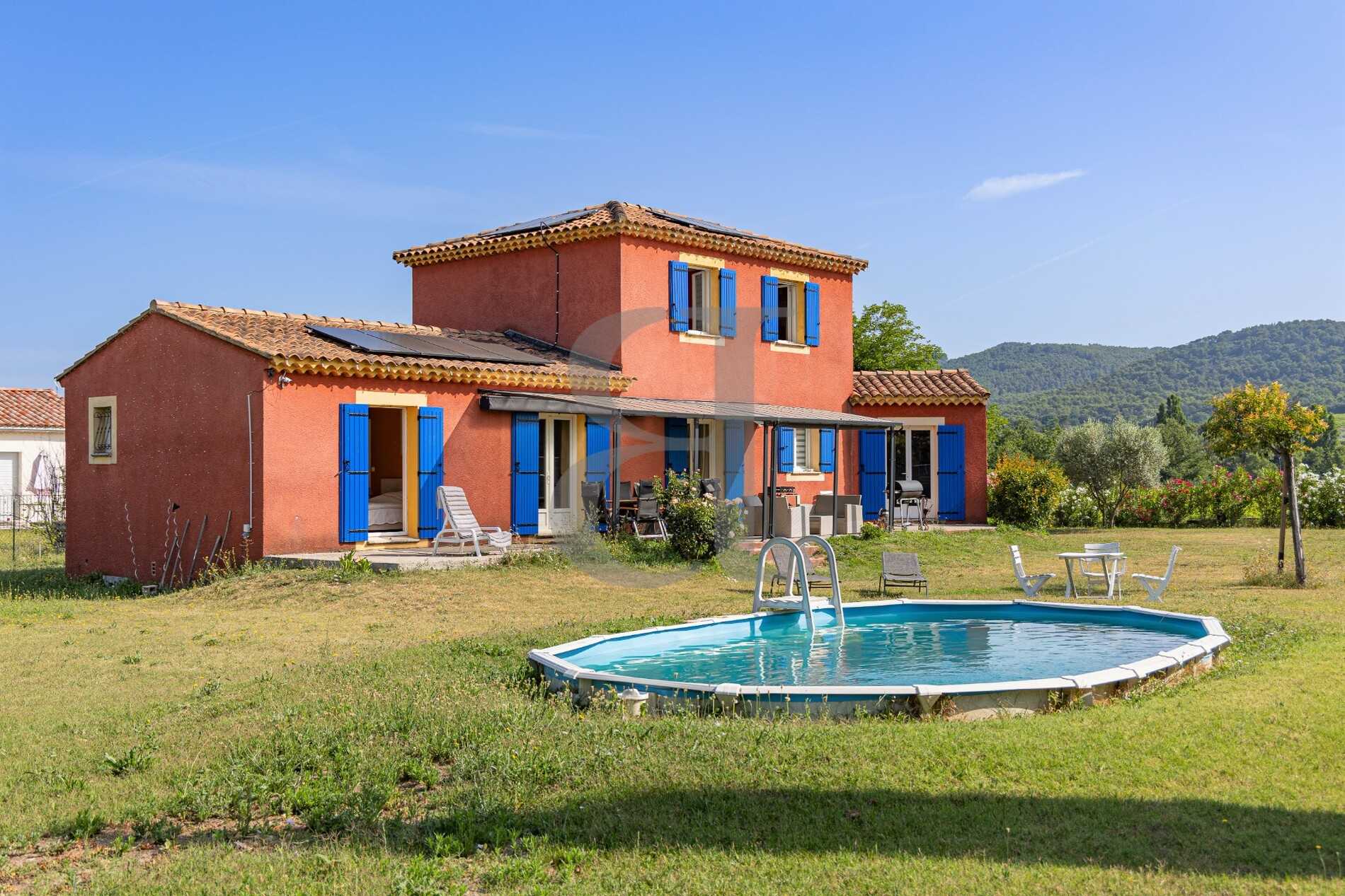 Hus i Vaison-la-Romaine, Provence-Alpes-Cote d'Azur 12118627