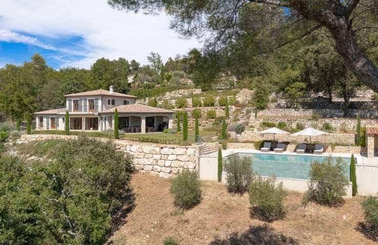 Hus i Montauroux, Provence-Alpes-Côte d'Azur 12119722