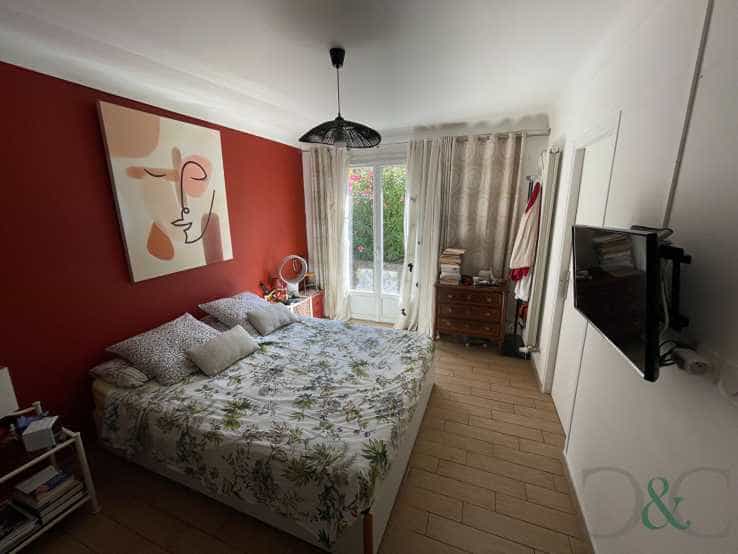 House in Bormes-les-Mimosas, Provence-Alpes-Cote d'Azur 12119724