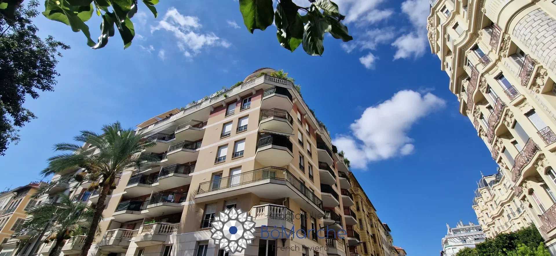 Condominium in Nice, Provence-Alpes-Cote d'Azur 12120114