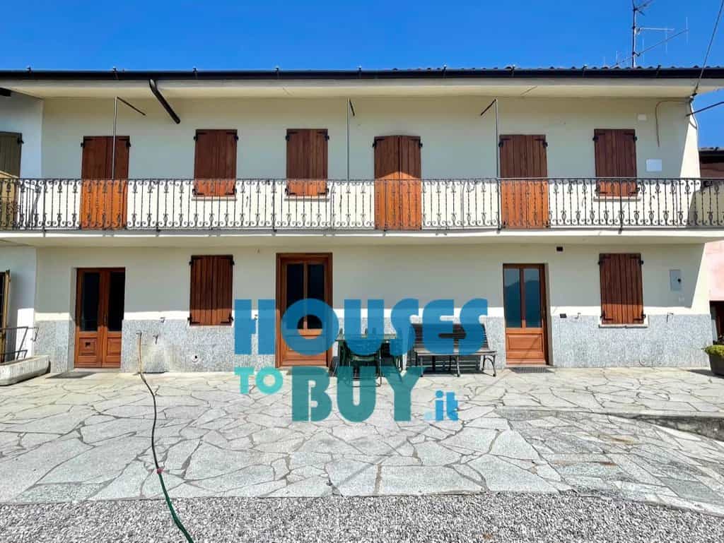 Haus im Parzanica, Lombardy 12121553