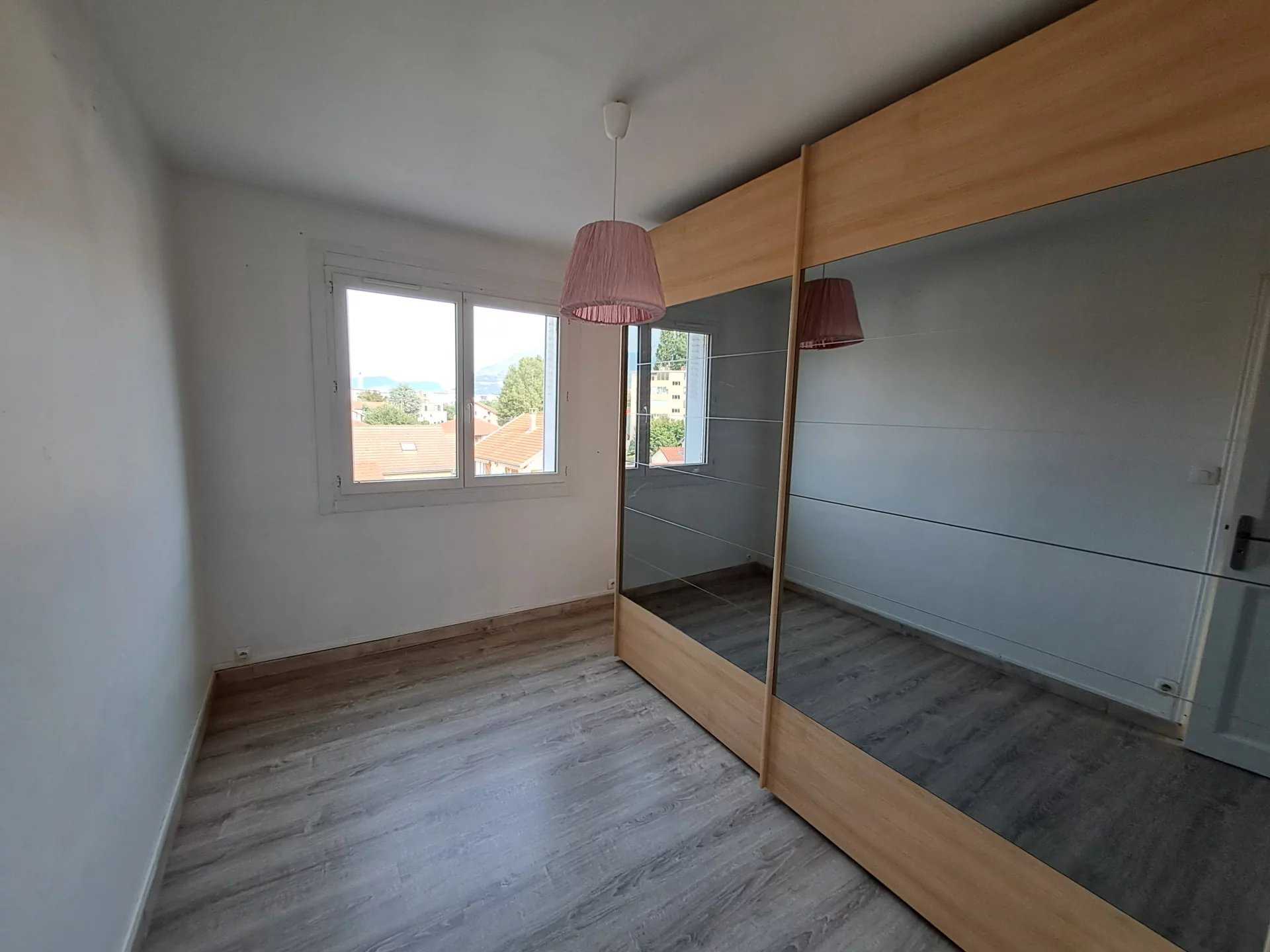 公寓 在 聖馬丁代雷, 奧弗涅-羅納-阿爾卑斯大區 12121555