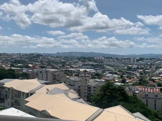 Condominium in Fort-de-France, Martinique 12121557