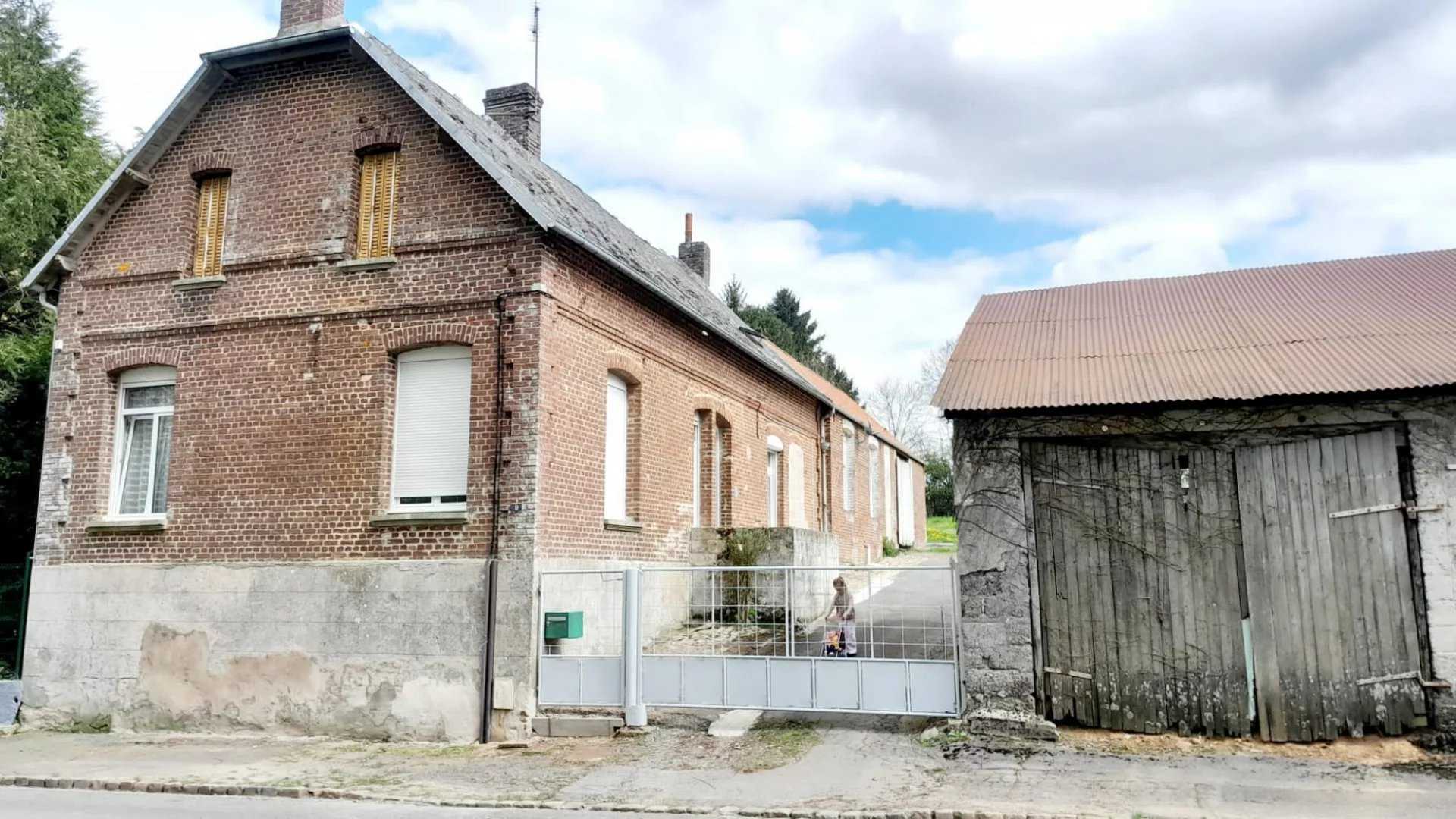 Hus i Saint-Quentin, Hauts-de-France 12121590