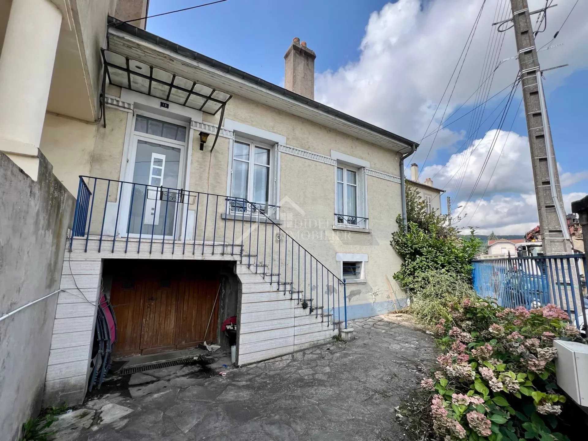 Multiple Houses in Pont-a-Mousson, Grand Est 12121605