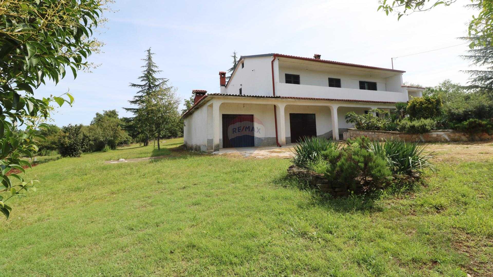 House in Višnjan, Istarska županija 12123652