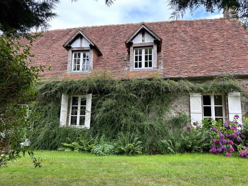 Hus i La Ferrière-aux-Étangs, Normandy 12124116