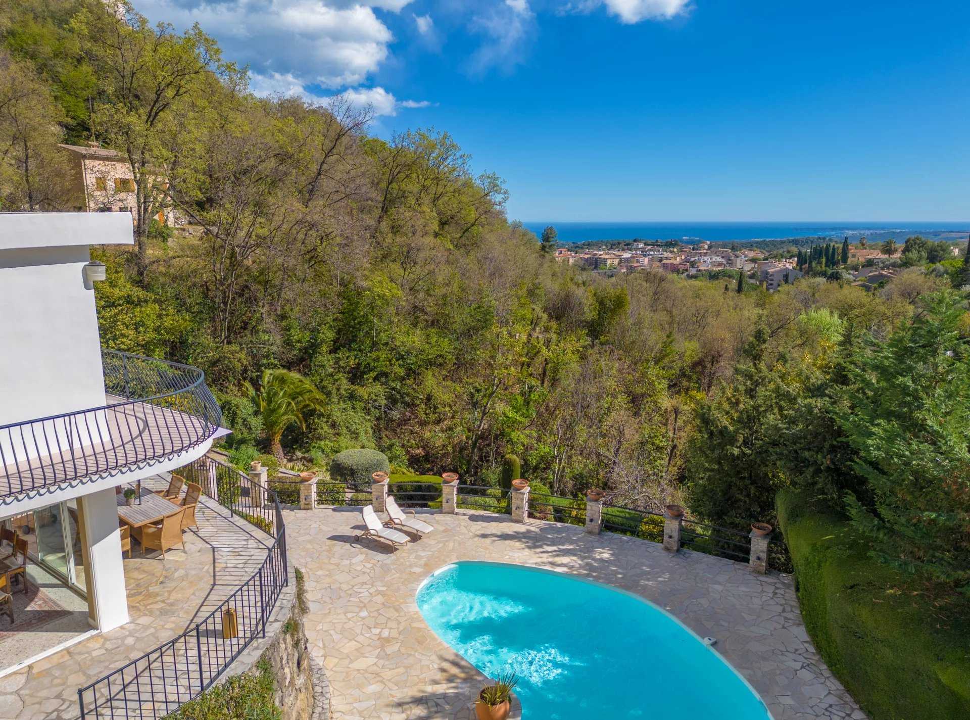 Hus i Vence, Provence-Alpes-Cote d'Azur 12124335