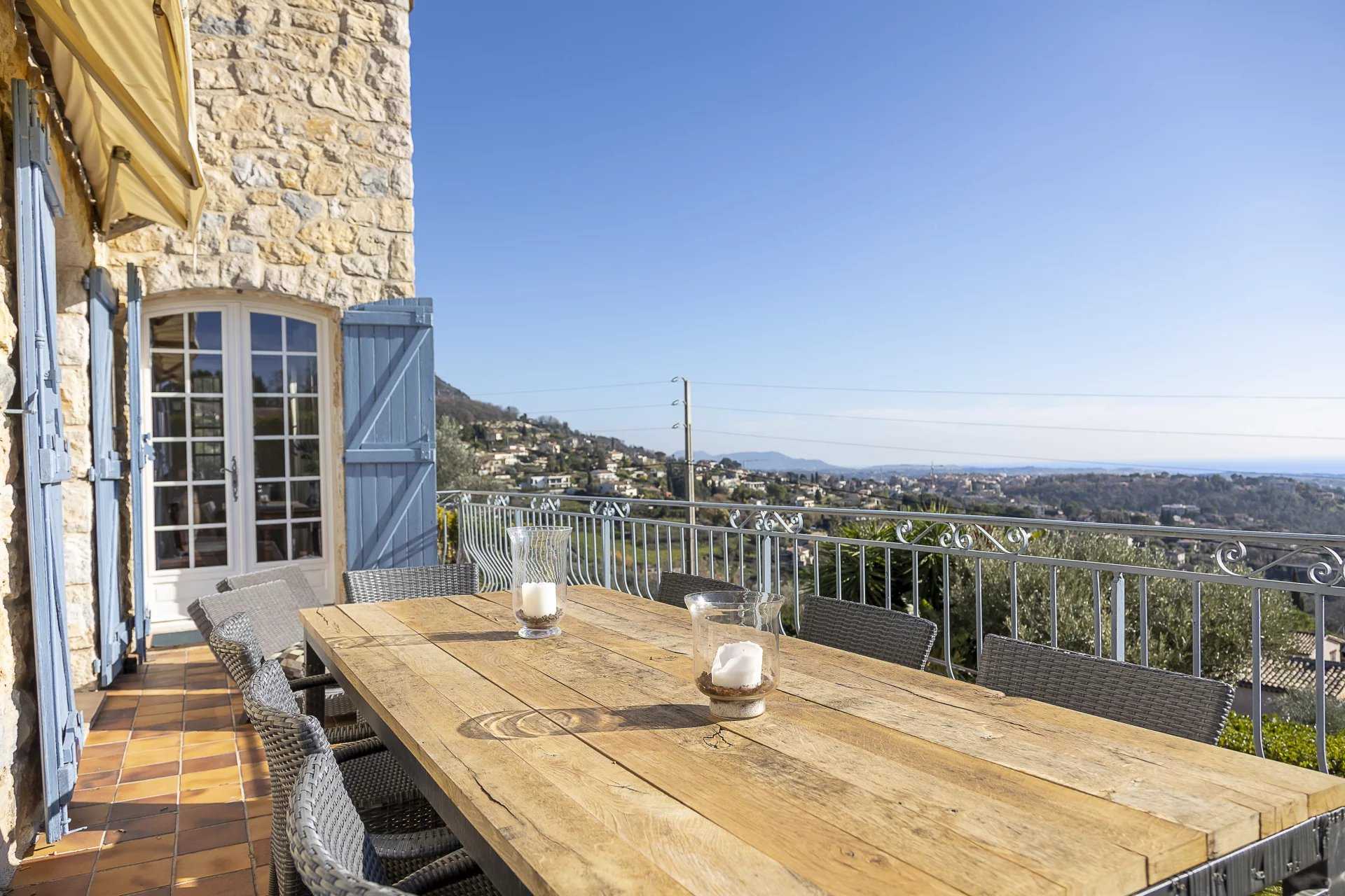 房子 在 Vence, Provence-Alpes-Côte d'Azur 12124345