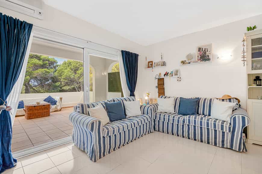 Condominium in Fornells, Balearic Islands 12124372