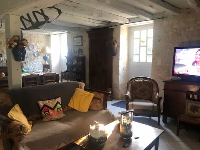 Casa nel Saint-Aubin-de-Lanquais, Nouvelle-Aquitaine 12124408