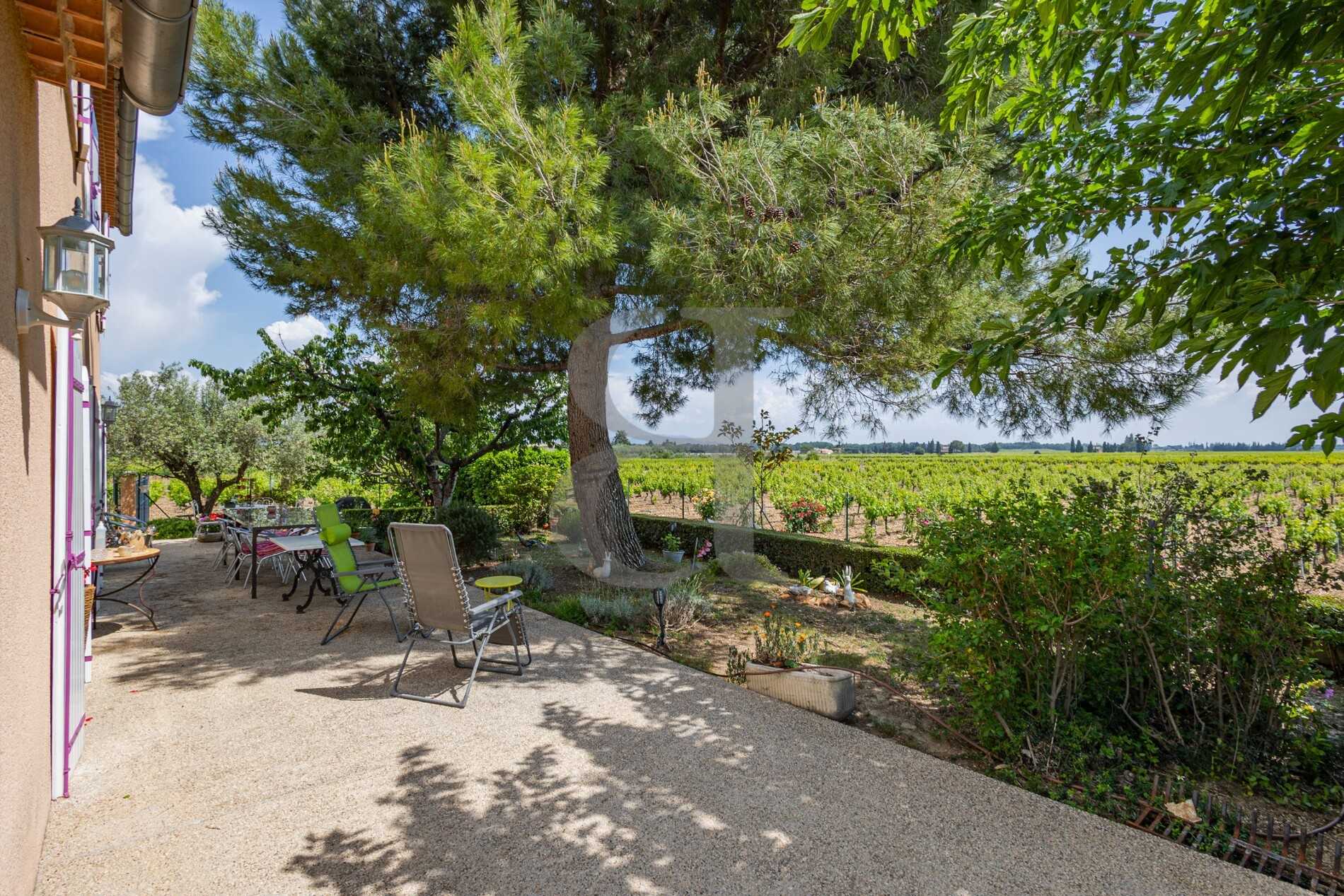Casa nel Sainte-Cécile-les-Vignes, Provence-Alpes-Côte d'Azur 12124466