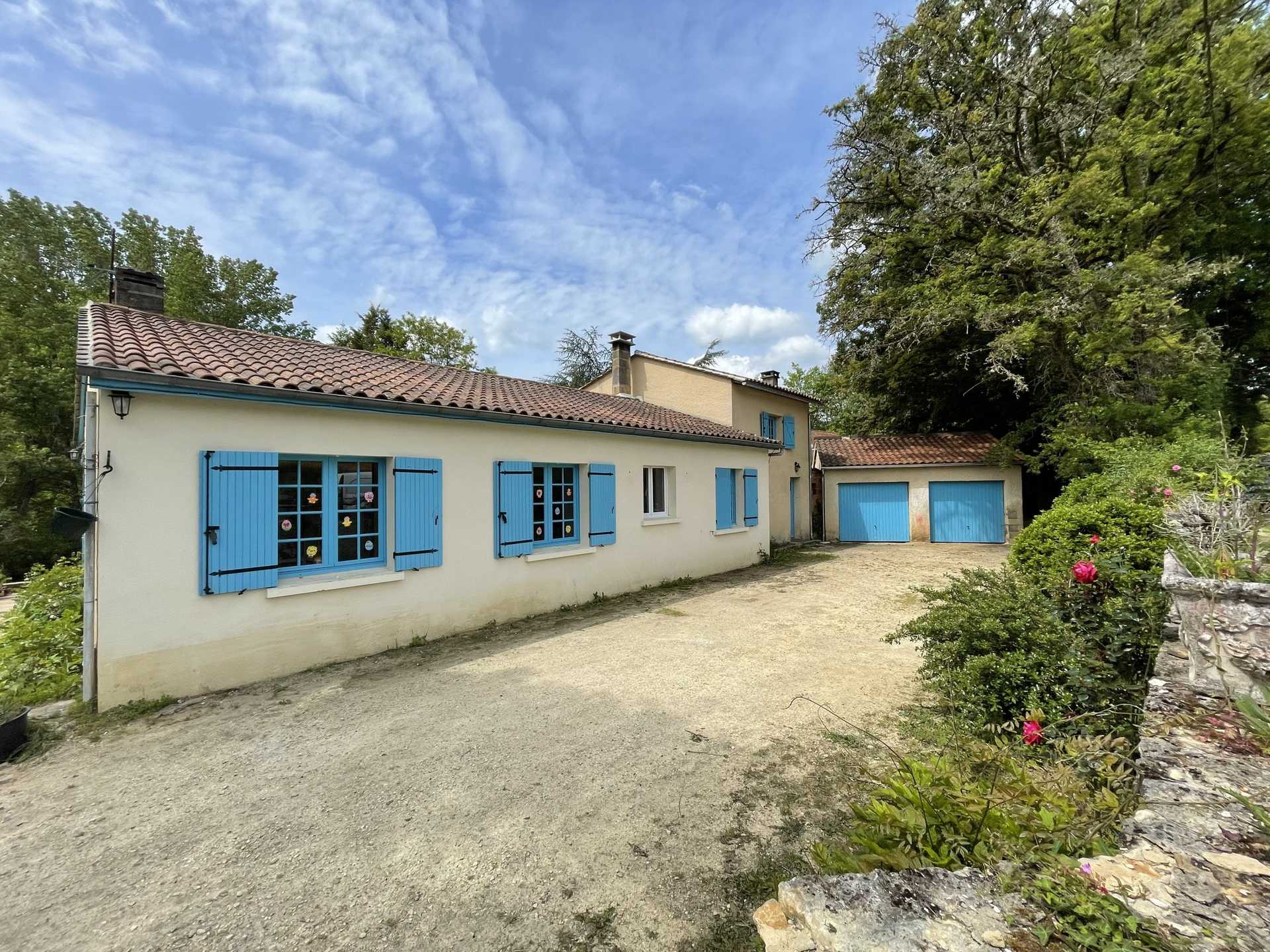 House in Lalinde, Nouvelle-Aquitaine 12124495