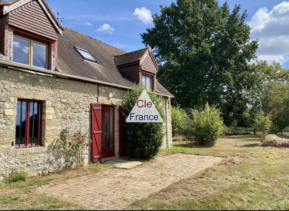 House in Saint-Léger-sur-Sarthe, Normandie 12124872