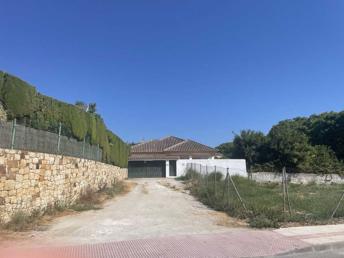 House in San Pedro de Alcántara, Andalusia 12125173