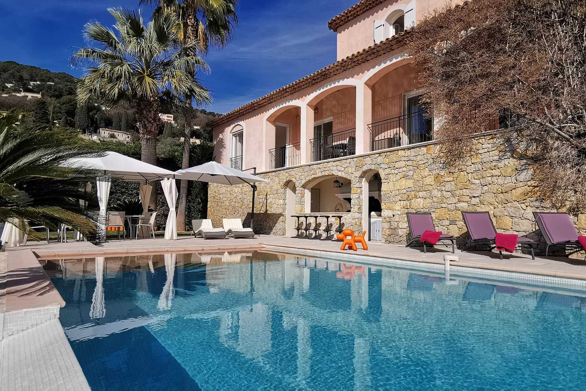 Hus i Vallauris, Provence-Alpes-Cote d'Azur 12125303