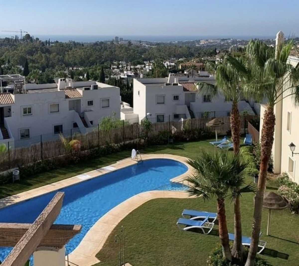 Condominium in Marbella, Andalusië 12125580