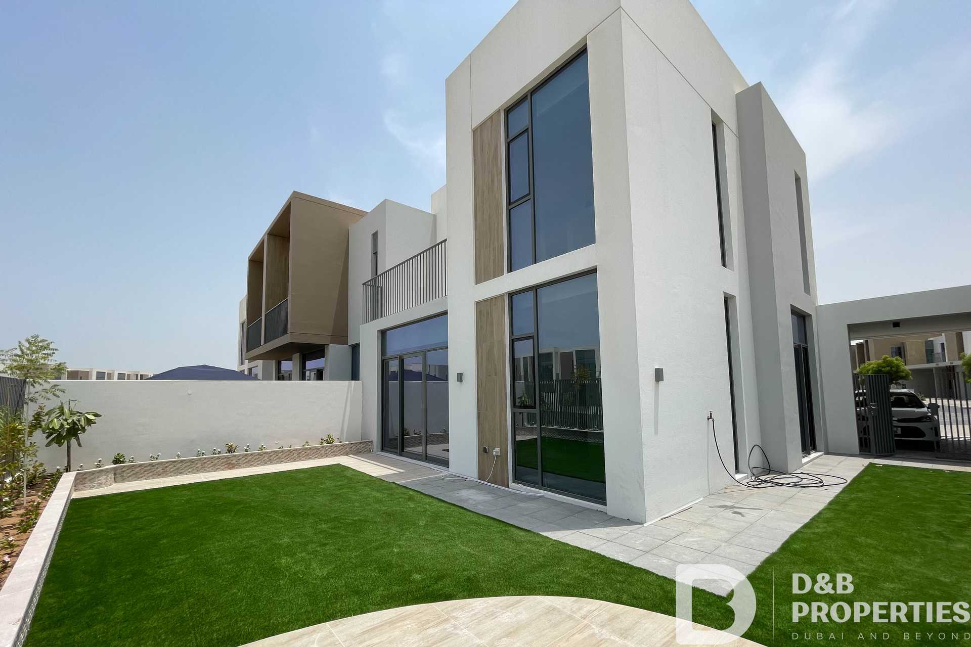 House in Dubai, Dubayy 12126090