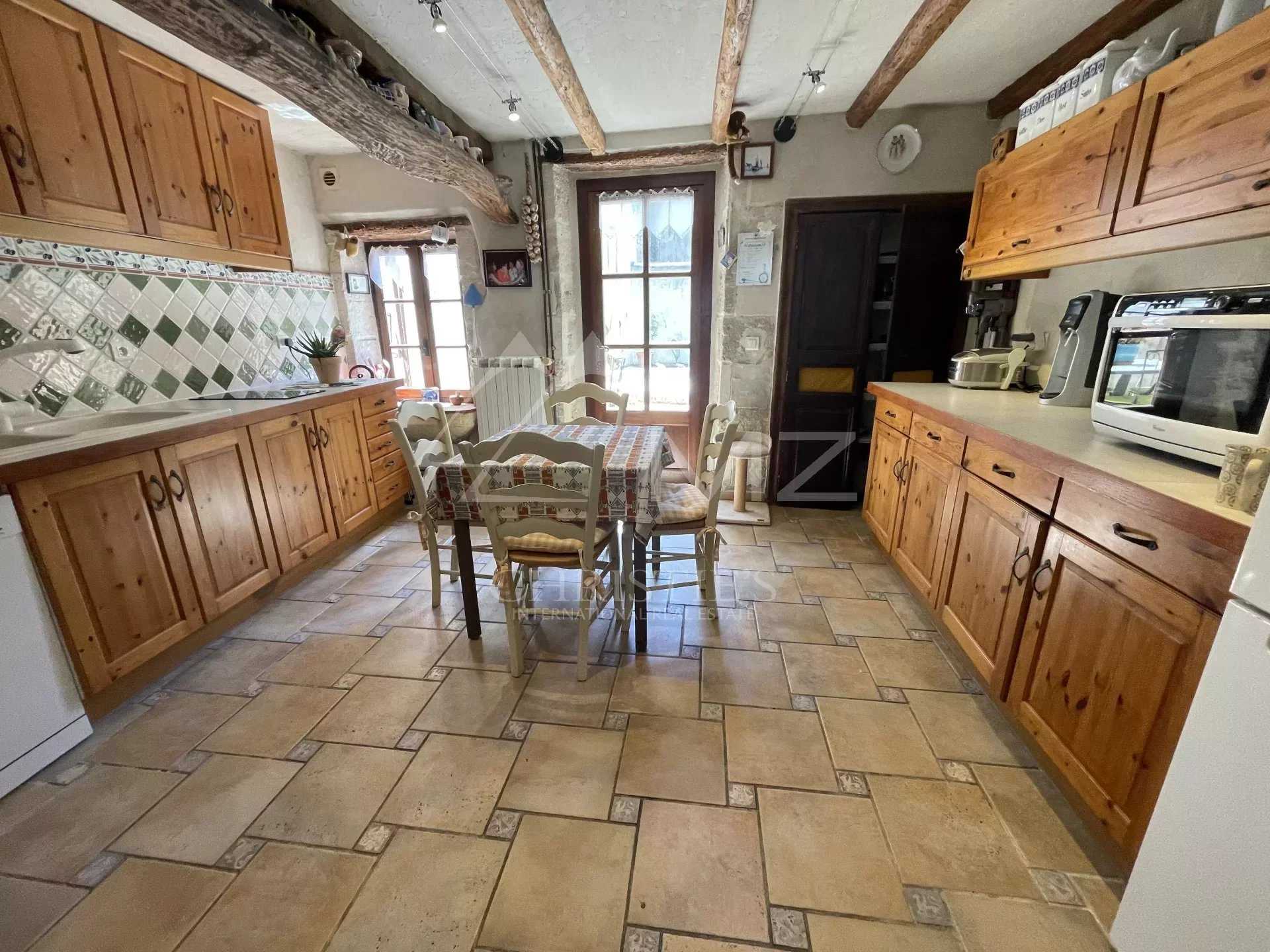 Huis in Eyragues, Provence-Alpes-Côte d'Azur 12127239