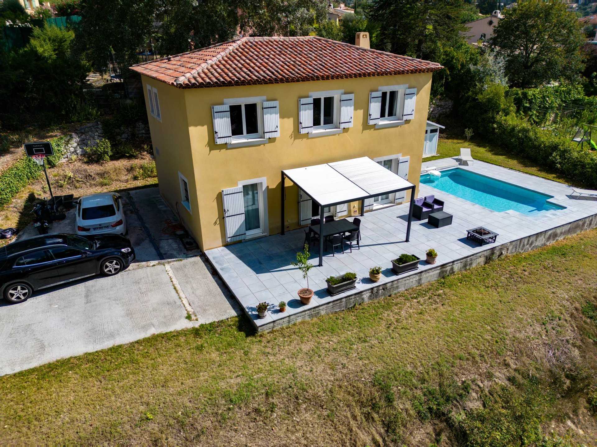 Huis in Tourrette-Levens, Provence-Alpes-Cote d'Azur 12127241