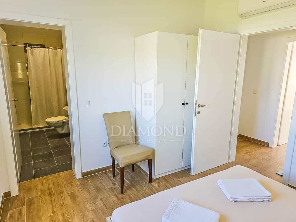 Condominium in Pomer, Istria County 12129316