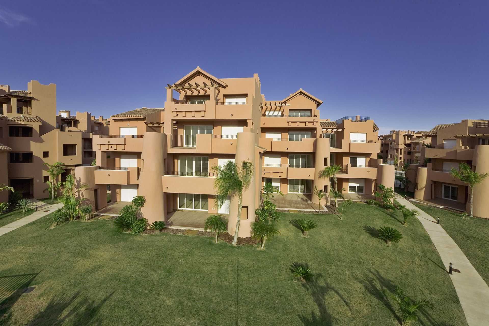 Condominium in Las Casicas, Murcia 12130519