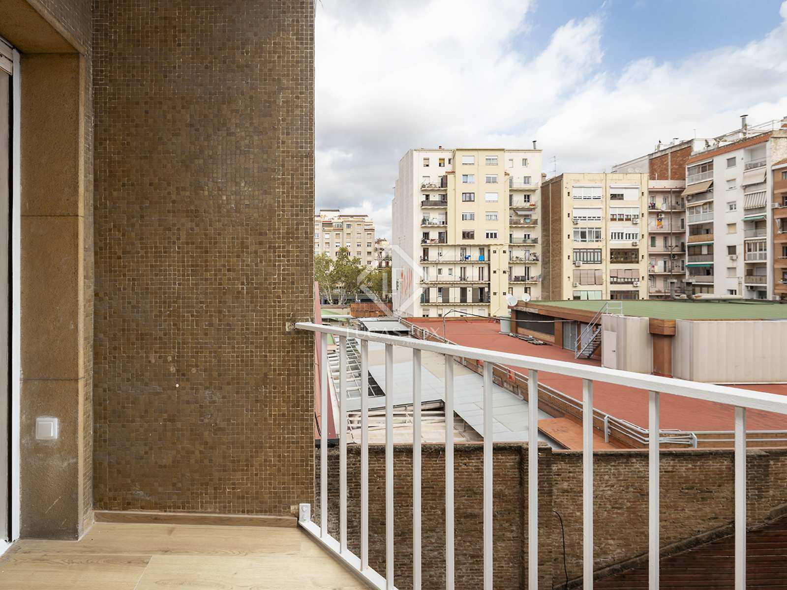 Condominium dans Barcelone, Catalogne 12130641