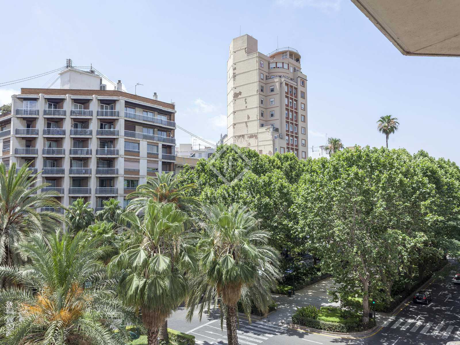Condominium in Valencia, Valencian Community 12130650