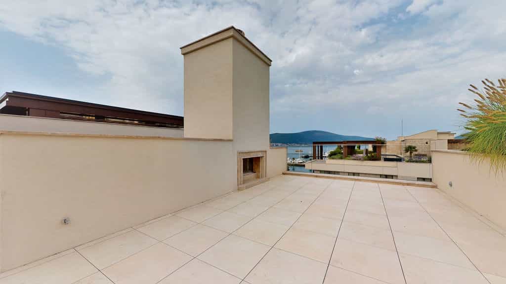 House in Tivat, Tivat Municipality 12131052