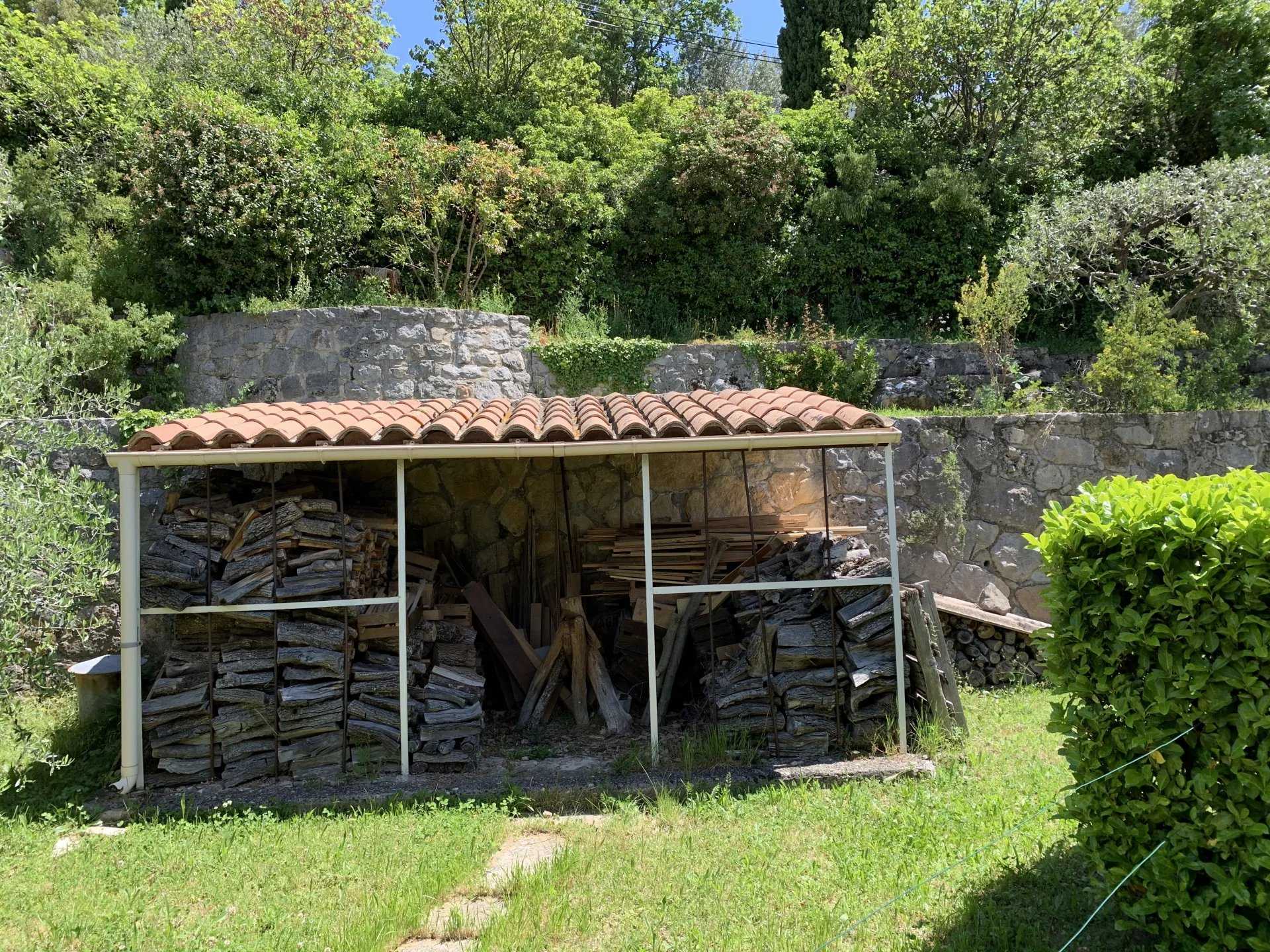 Hus i Seillans, Provence-Alpes-Côte d'Azur 12131883