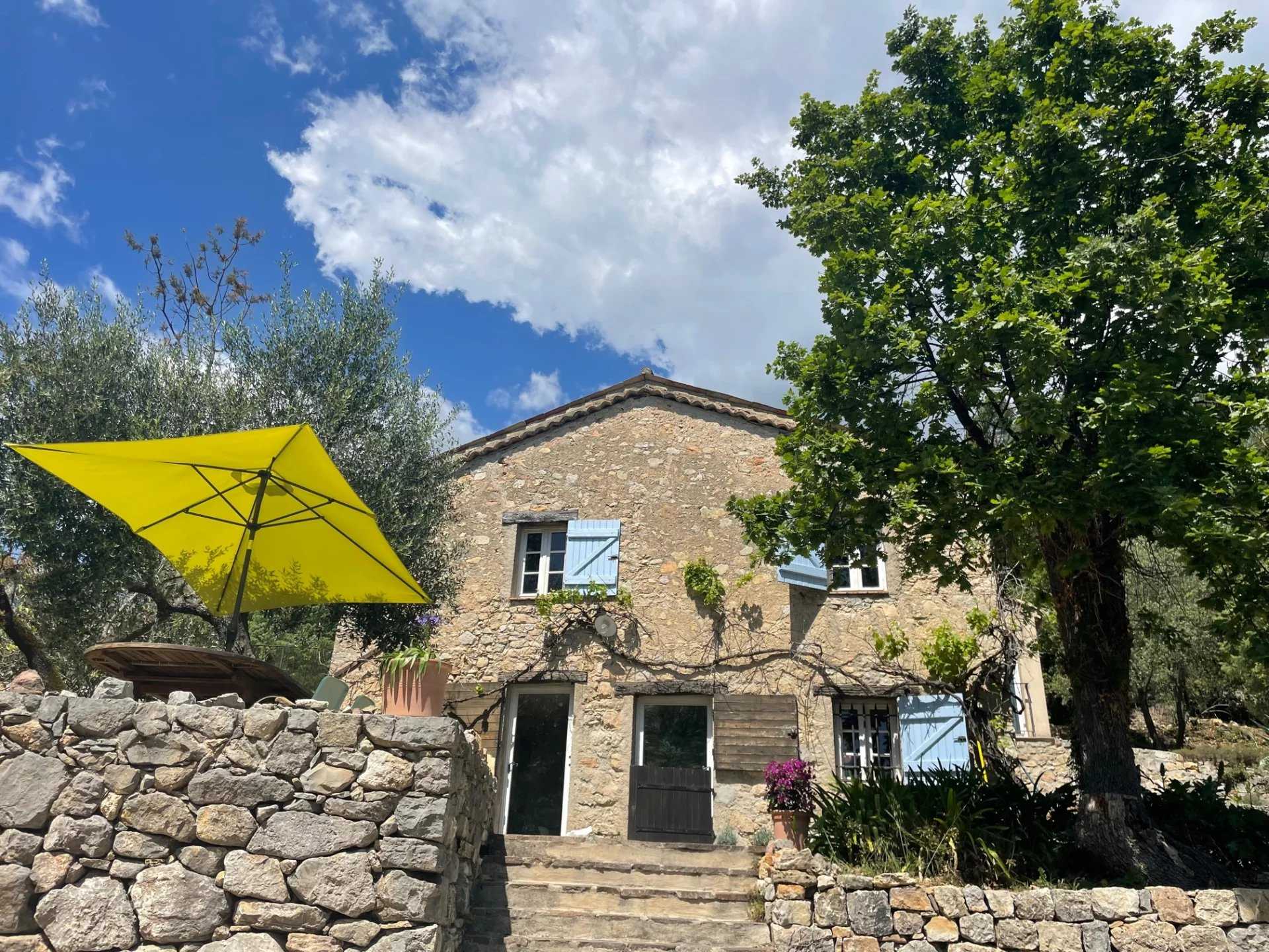 Hus i Fayence, Provence-Alpes-Cote d'Azur 12131885