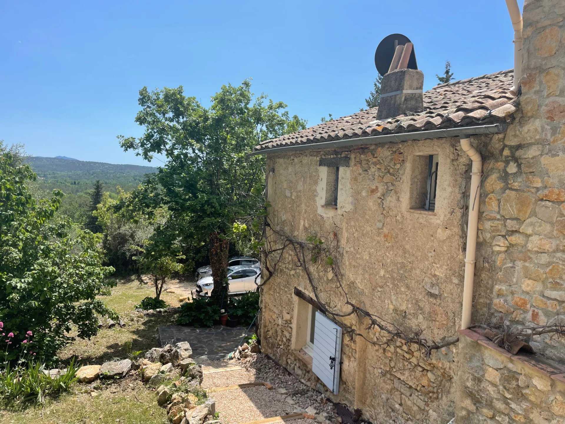 σπίτι σε Fayence, Provence-Alpes-Côte d'Azur 12131885
