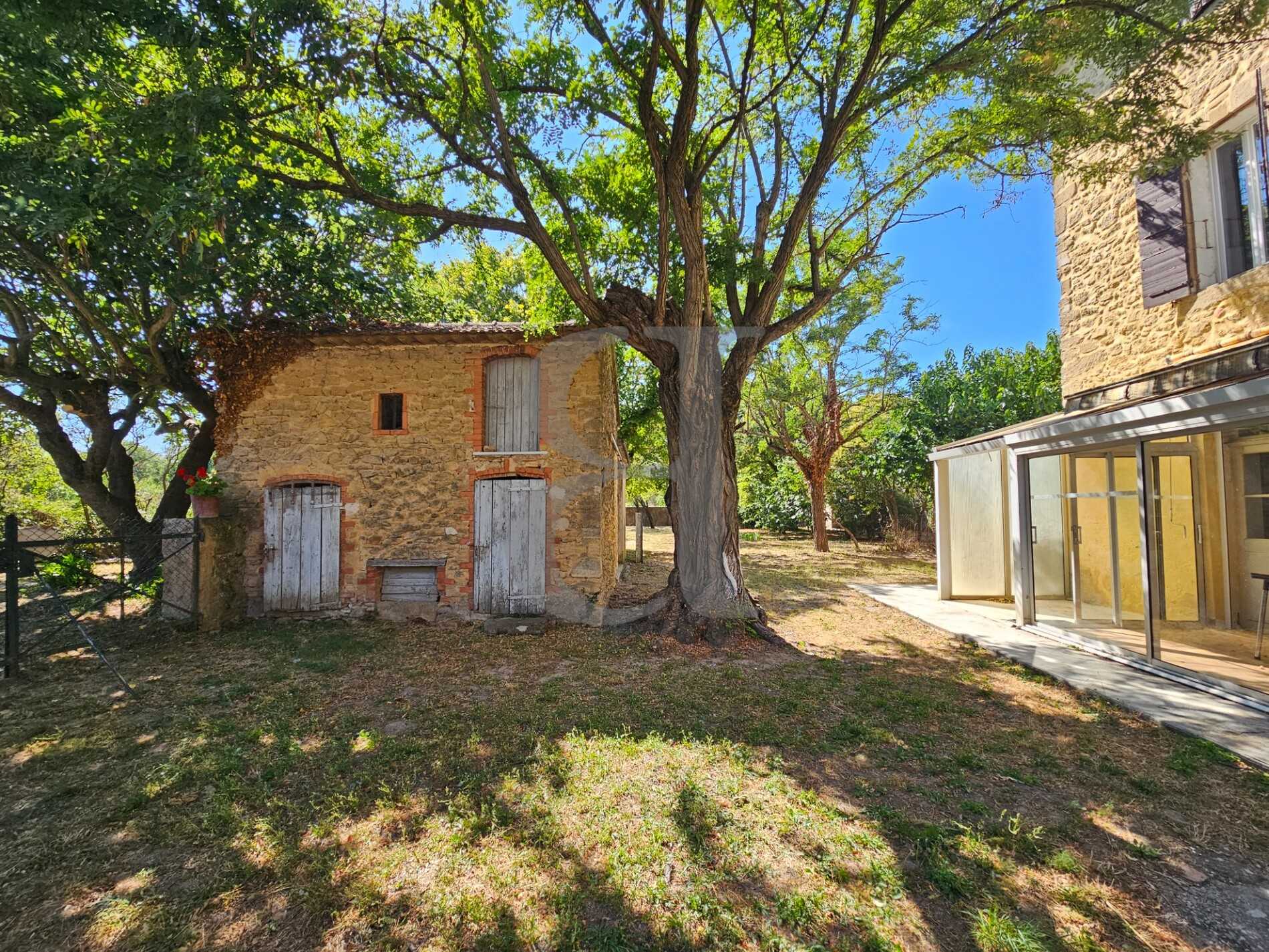Rumah di Sainte-Cecile-les-Vignes, Provence-Alpes-Cote d'Azur 12132060
