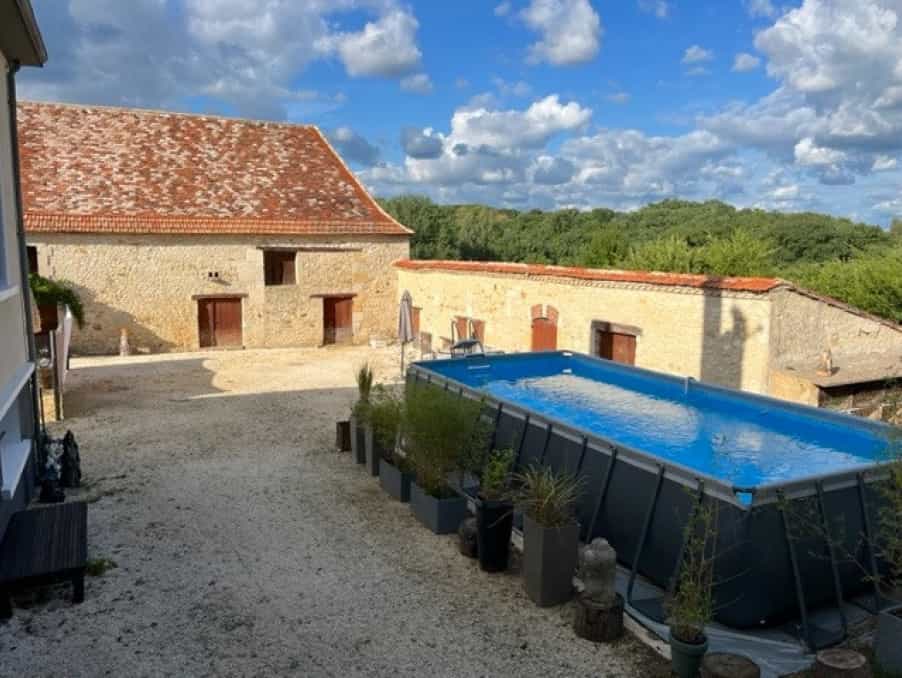 House in Lalinde, Nouvelle-Aquitaine 12132106