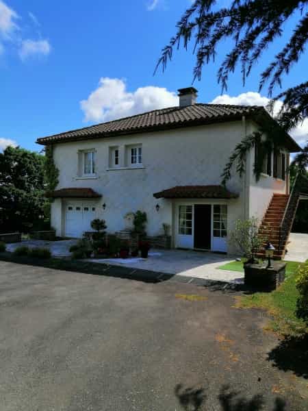 房子 在 Lannemezan, Occitanie 12132163