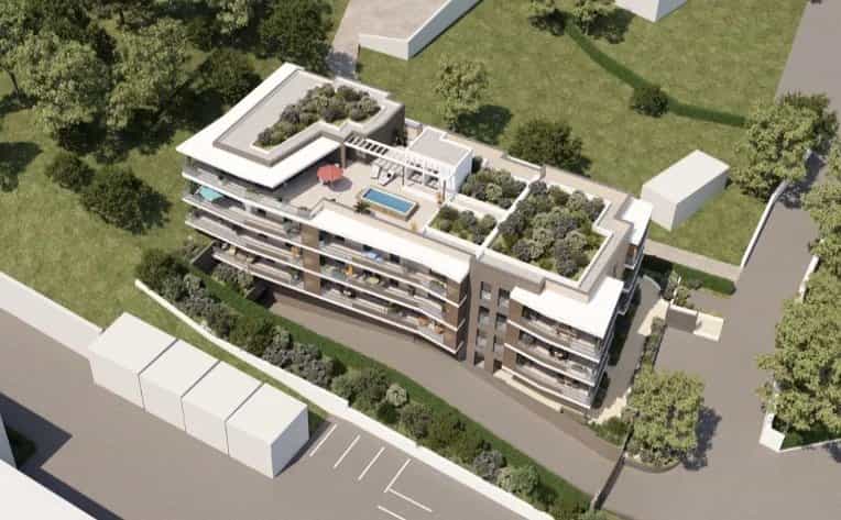 公寓 在 卢贝新城, 普罗旺斯-阿尔卑斯-蓝色海岸 12132510