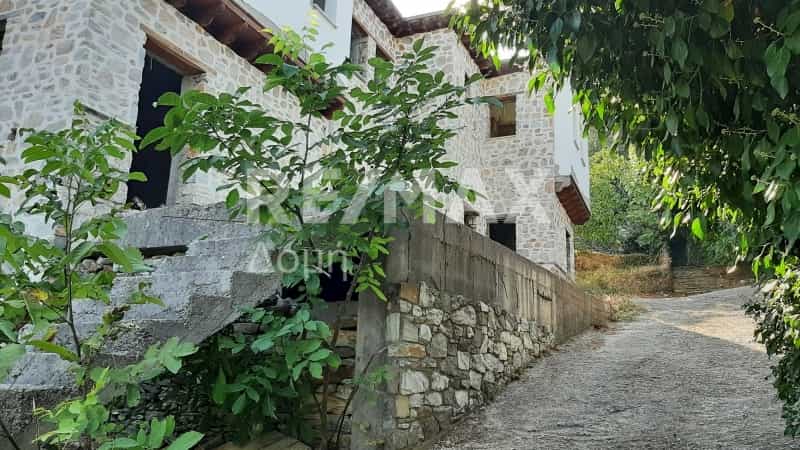 House in Agios Georgios Nilias,  12132588