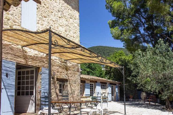 Rumah di Seillans, Provence-Alpes-Côte d'Azur 12132938