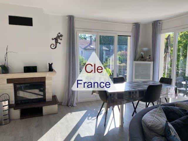 公寓 在 La Tronche, Auvergne-Rhone-Alpes 12133460