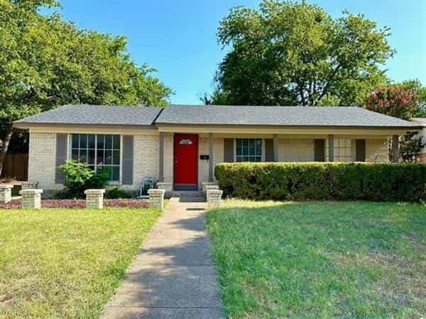 House in Farmers Branch, Texas 12133827