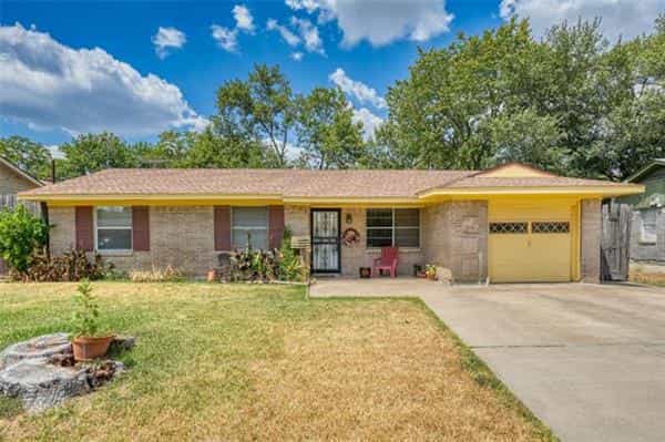 House in Mesquite, Texas 12133848